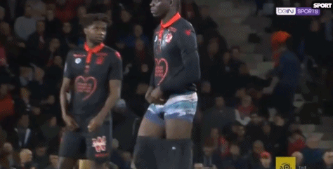 东体：海港本周一已经重新集结，加布里埃尔暂未参加合练