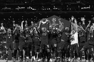 挑战我的足球审美，又值得去参考和对标（刷新我的足球审美，却仍具参考与对标价值）