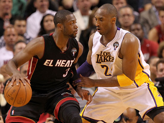 日职联战报：松村优太替补制胜，鹿岛1-0东京绿茵继续领跑（日职联快讯：松村优太替补建功，鹿岛鹿角1-0小胜东京绿茵稳居榜首）