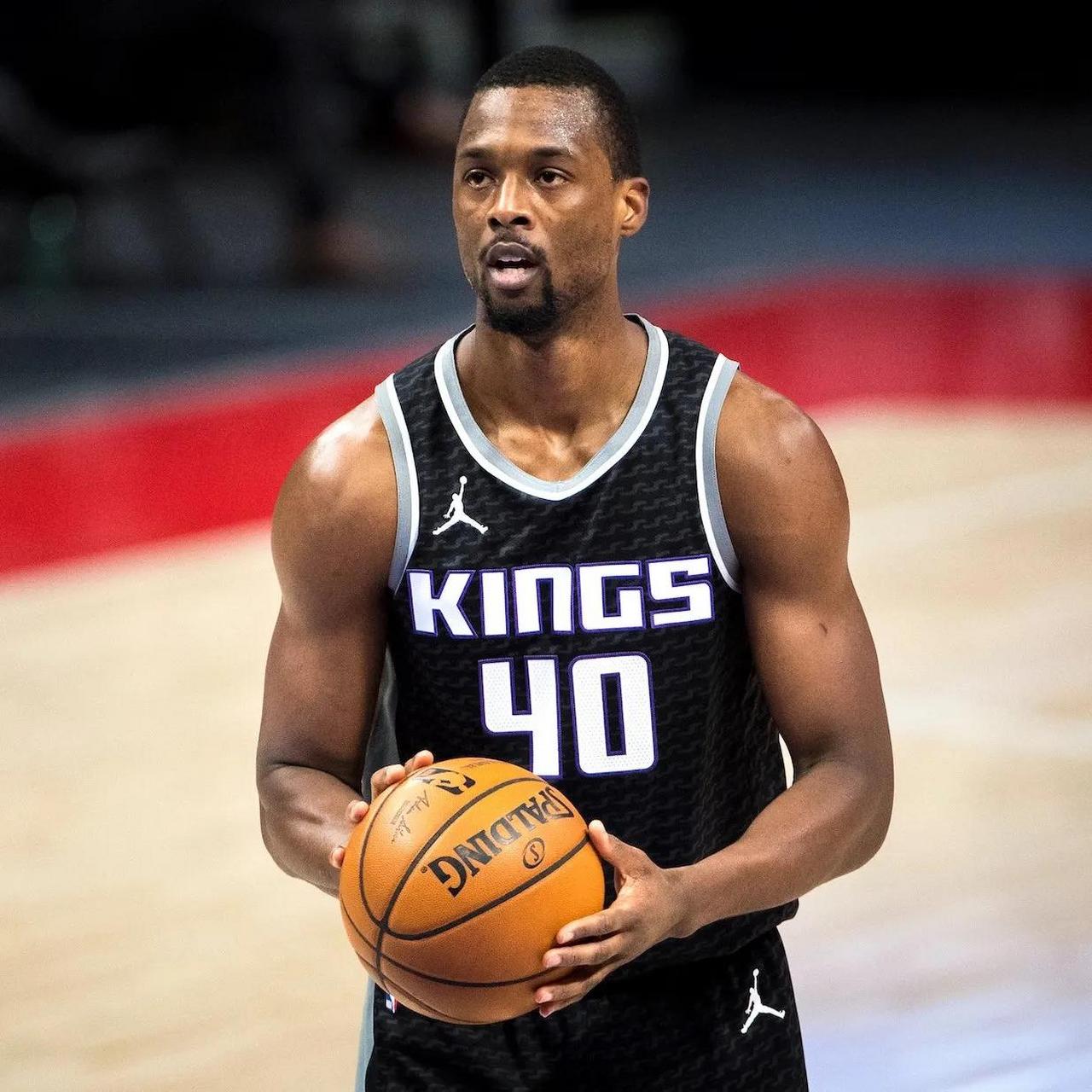 英超：曼城主场3-1击败布莱顿（英超战报：曼城主场3-1力克布莱顿）