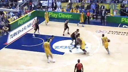 律师张冰质疑经纪人金畅无证还挣浙江上千万，后者回应：满嘴胡言（律师张冰称经纪人金畅无证仍在浙江获利上千万，金畅回应：纯属胡说）