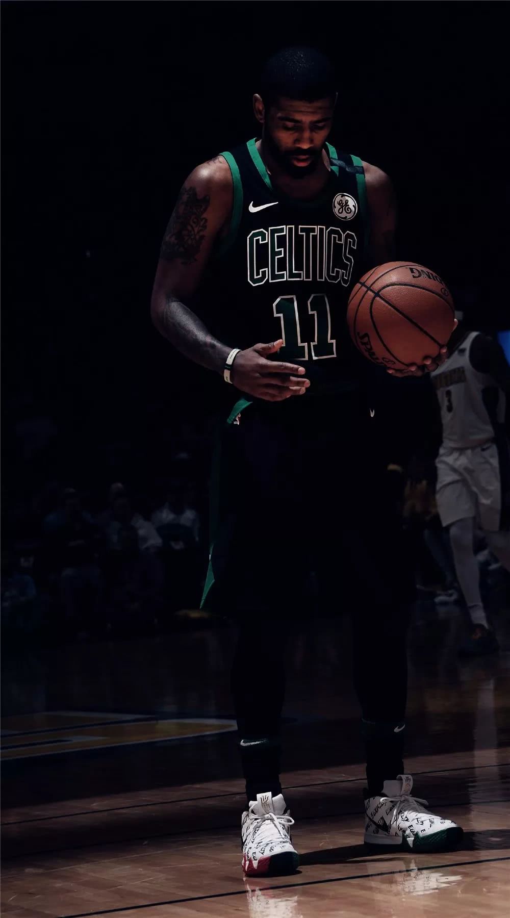 法尔克：拜仁正在为佩雷茨找寻新的外租球队，南安普顿有意（法尔克：拜仁正为佩雷茨物色新租借去处，南安普顿有意）